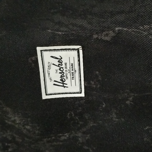 NEW! Herschel Nova Mid-Volume Zip Backpack NWT - Picture 4 of 12